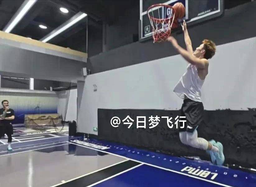 时刻悬念：广州篮球队挥汗奋斗胜出